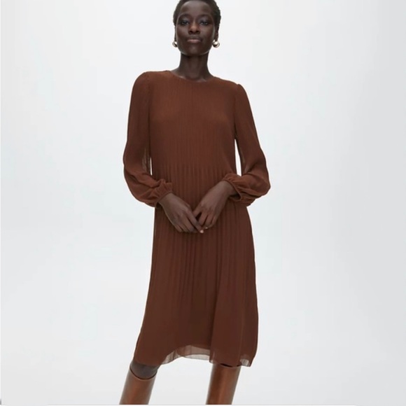 Aritzia Dresses & Skirts - Aritzia Wilfred Daydreamer Midi Cognac